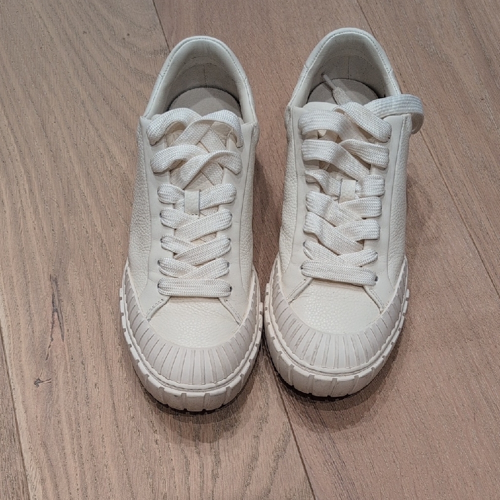 Massimo Dutti Leather White Casual Sneakers
